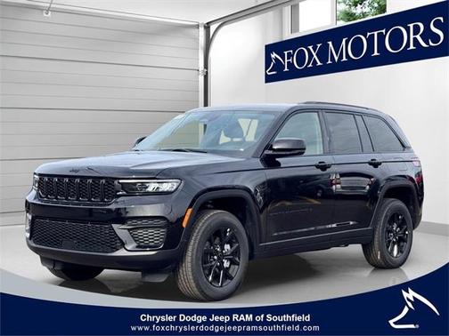 2025 Jeep Grand Cherokee Laredo
