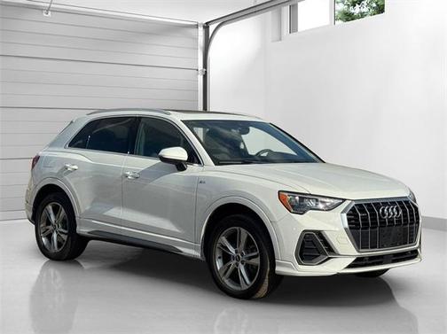 2021 Audi Q3 45 S line Premium
