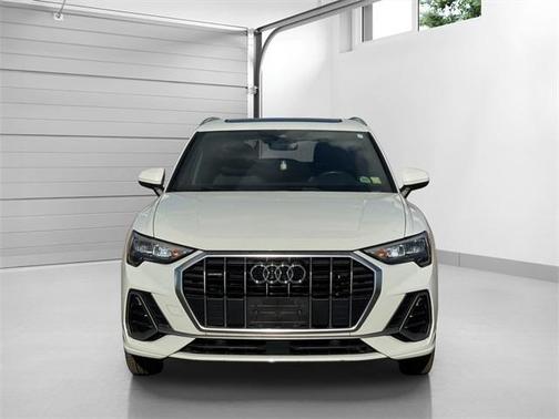 2021 Audi Q3 45 S line Premium