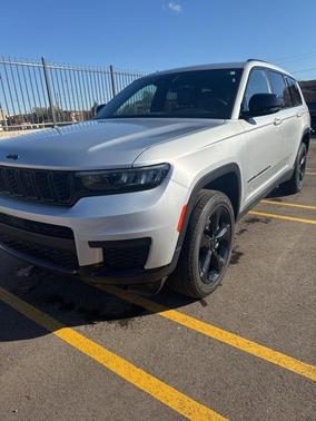 2023 Jeep Grand Cherokee L Laredo