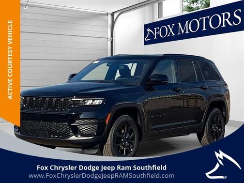 2025 Jeep Grand Cherokee Laredo