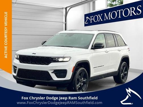 2025 Jeep Grand Cherokee Laredo