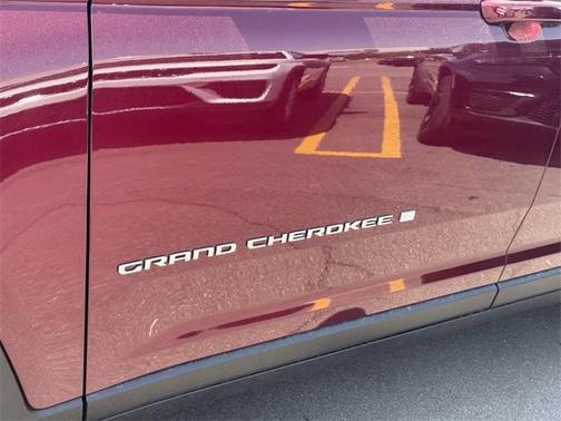 2025 Jeep Grand Cherokee Laredo X
