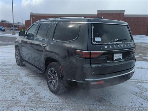 2025 Jeep Wagoneer Base