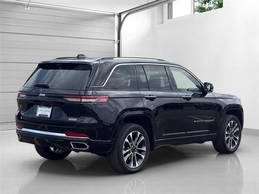 2023 Jeep Grand Cherokee Overland