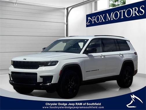 2022 Jeep Grand Cherokee L Laredo