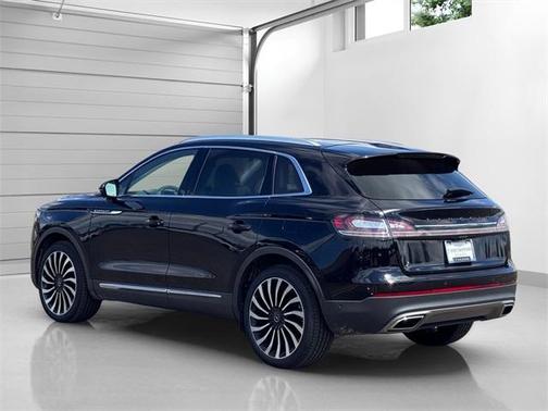2022 Lincoln Nautilus Black Label