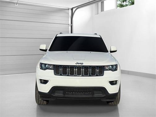 2019 Jeep Grand Cherokee Laredo E