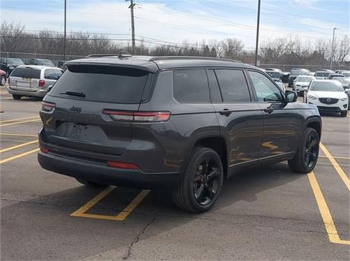 2023 Jeep Grand Cherokee L Laredo