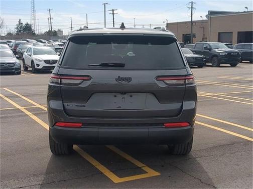 2023 Jeep Grand Cherokee L Laredo