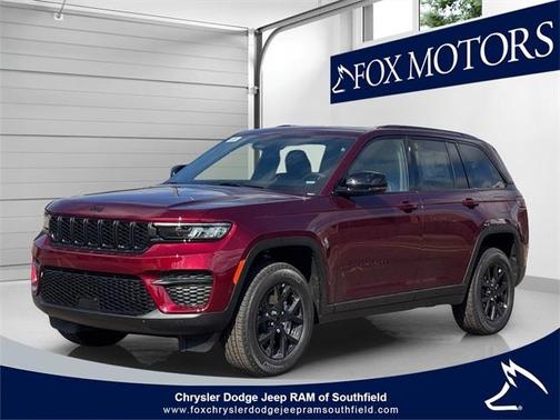 2025 Jeep Grand Cherokee Laredo