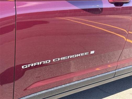 2025 Jeep Grand Cherokee L Laredo