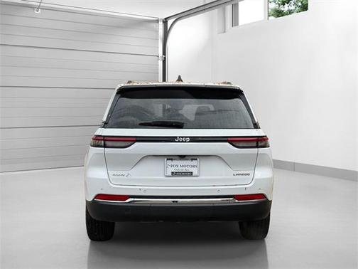 2023 Jeep Grand Cherokee Laredo