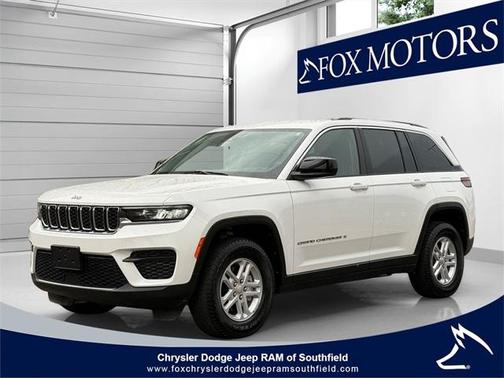 2023 Jeep Grand Cherokee Laredo