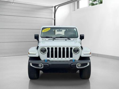 Bright White Clearcoat 2023 Jeep Wrangler 4xe Sahara