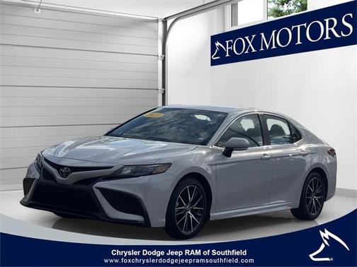 2023 Toyota Camry SE