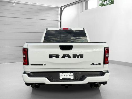Bright White Clearcoat 2026 RAM 1500 Big Horn/Lone Star