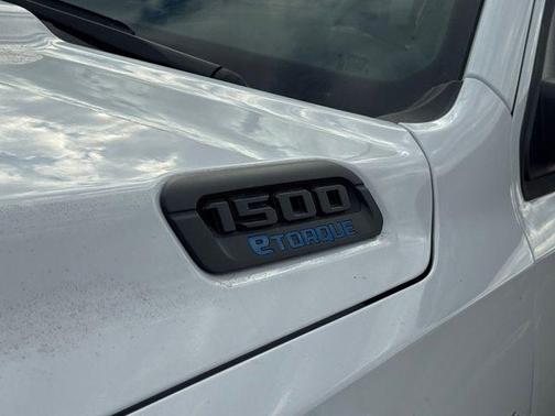 Bright White Clearcoat 2026 RAM 1500 Big Horn/Lone Star