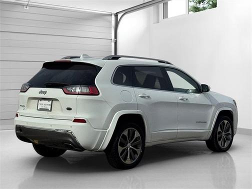 2019 Jeep Cherokee Overland
