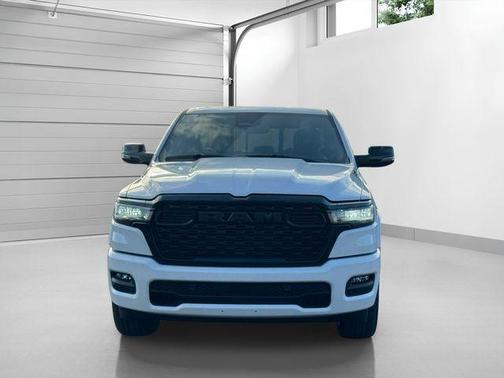Bright White Clearcoat 2026 RAM 1500 Big Horn/Lone Star