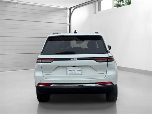 2023 Jeep Grand Cherokee Laredo