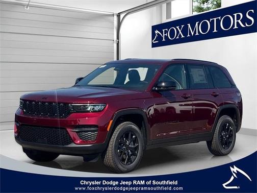 2025 Jeep Grand Cherokee Laredo