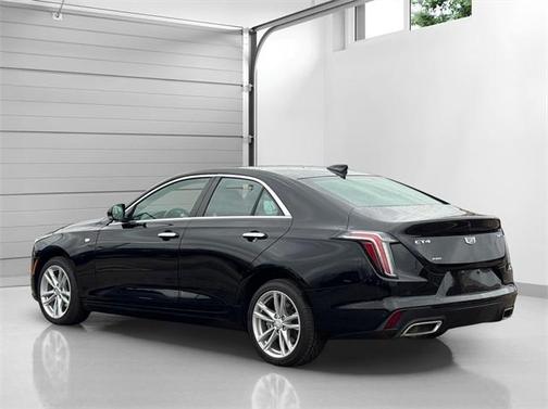 2023 Cadillac CT4 Luxury