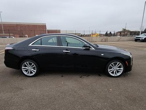 2023 Cadillac CT4 Luxury