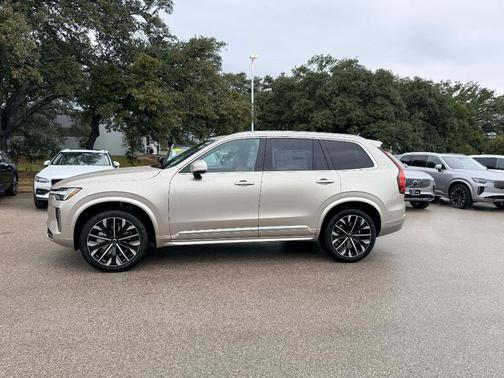 2026 Volvo XC90 B6 Plus 7-Seater