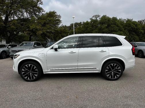 2025 Volvo XC90 Plug-In Hybrid T8 Ultra 7-Seater