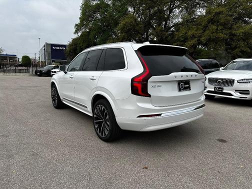 2025 Volvo XC90 Plug-In Hybrid T8 Ultra 7-Seater