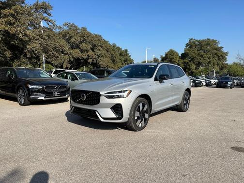 2025 Volvo XC60 Plug-In Hybrid T8 Plus