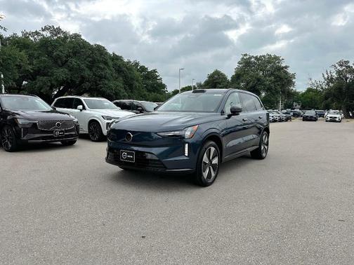 2025 Volvo EX90 Twin Motor Plus
