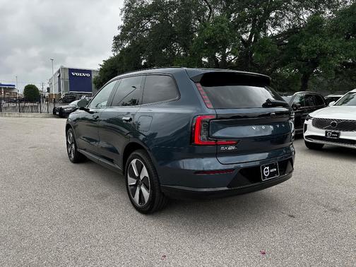 2025 Volvo EX90 Twin Motor Plus