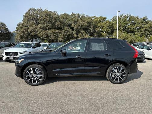 2025 Volvo XC60 B5 Plus