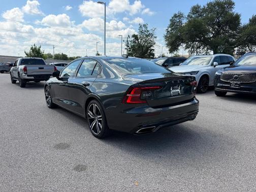 Pine Green 2022 Volvo S60 Recharge Plug-In Hybrid T8 R-Design Expression