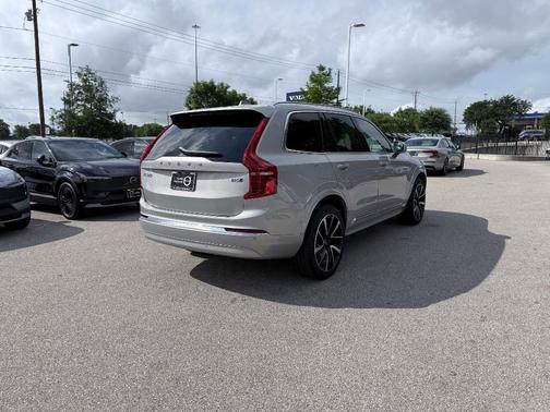 Silver 2024 Volvo XC90 B6 Plus Bright Theme 6-Seater