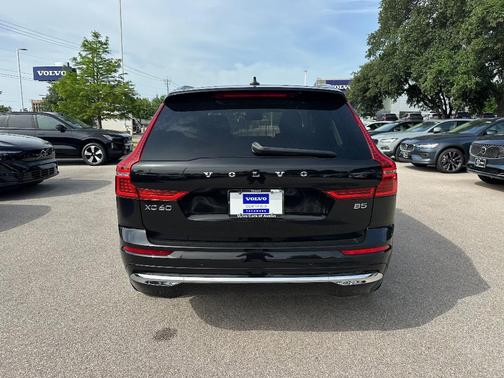 2022 Volvo XC60 B5 Inscription