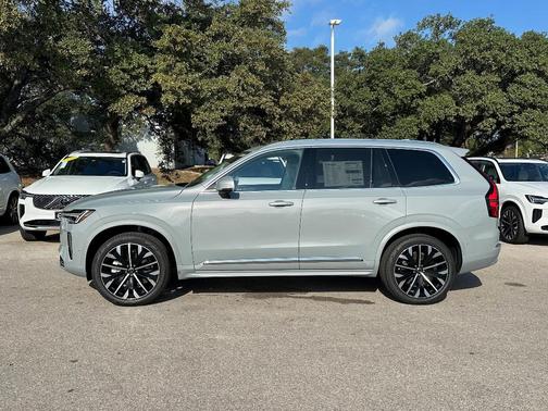 2026 Volvo XC90 B6 Ultra 7-Seater