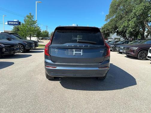 2025 Volvo XC90 B6 Plus 7-Seater