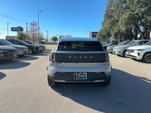 2026 Volvo EX30 TWIN MOTOR CROSS COUNTRY ULTRA