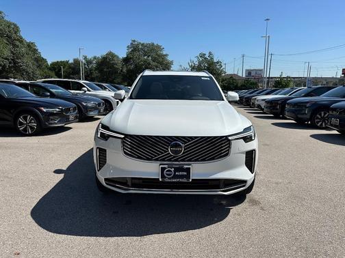 2025 Volvo XC90 B6 Plus 7-Seater