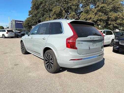 2025 Volvo XC90 Plug-In Hybrid T8 Plus 7-Seater