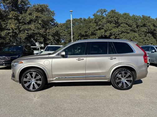 2023 Volvo XC90 Recharge Plug-In Hybrid T8 Plus 6-Seater