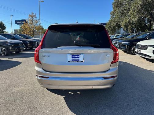 2023 Volvo XC90 Recharge Plug-In Hybrid T8 Plus 6-Seater