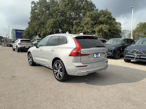 2022 Volvo XC60 B6 Inscription