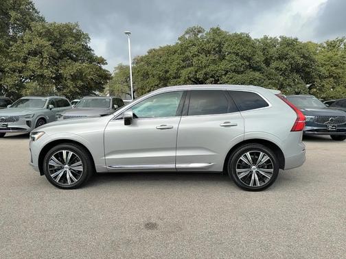 2022 Volvo XC60 B6 Inscription