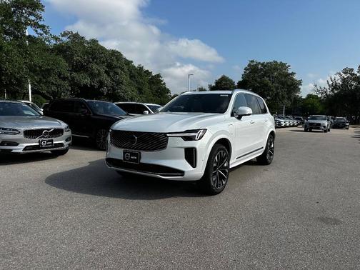 2025 Volvo XC90 Plug-In Hybrid T8 Plus 7-Seater