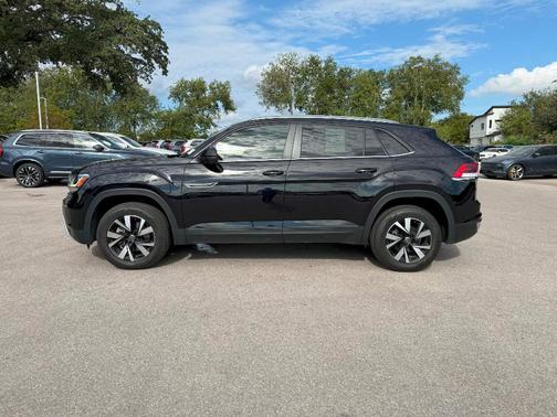 2022 Volkswagen Atlas Cross Sport 2.0T SE
