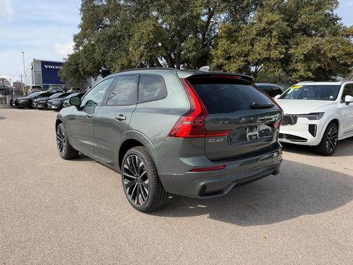 2026 Volvo XC60 B5 Ultra